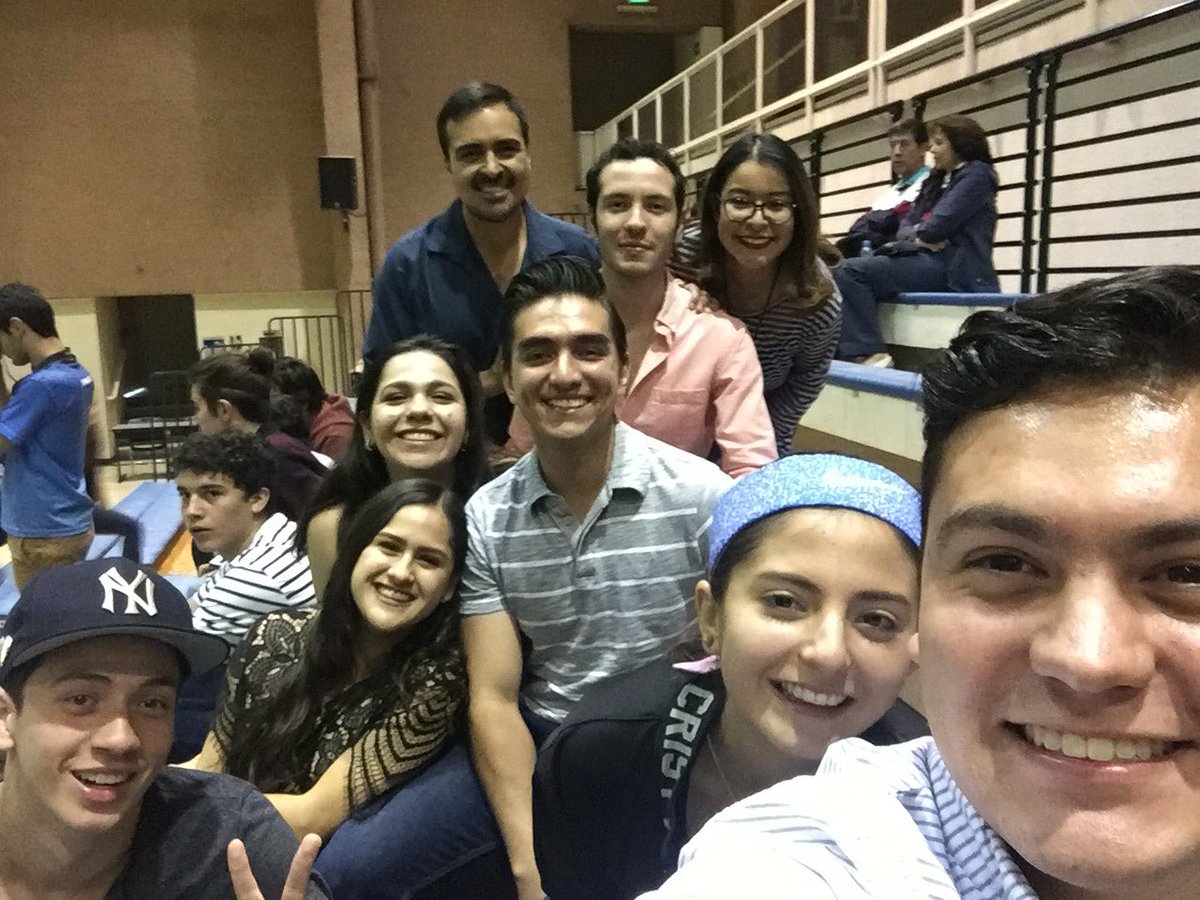 LaloUrzua25's tweet photo. Apoyen y sigan de cerca a Saltillo con #ArteYCulturaTec #BeautifulWorld #OldGood @TecdeMtyLaguna https://t.co/UVHYyVnyrS