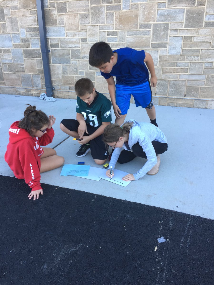 OwenJRobertsEV's tweet photo. Students from @MrsDiPasquaOJR's class reviewed run-on sentences with a run-on relay! Students incorporated actual running into their editing of run-on sentence practice. #usepunctuation #useconjunctions #WeLoveEastVincent https://t.co/3bs5PMuxQD