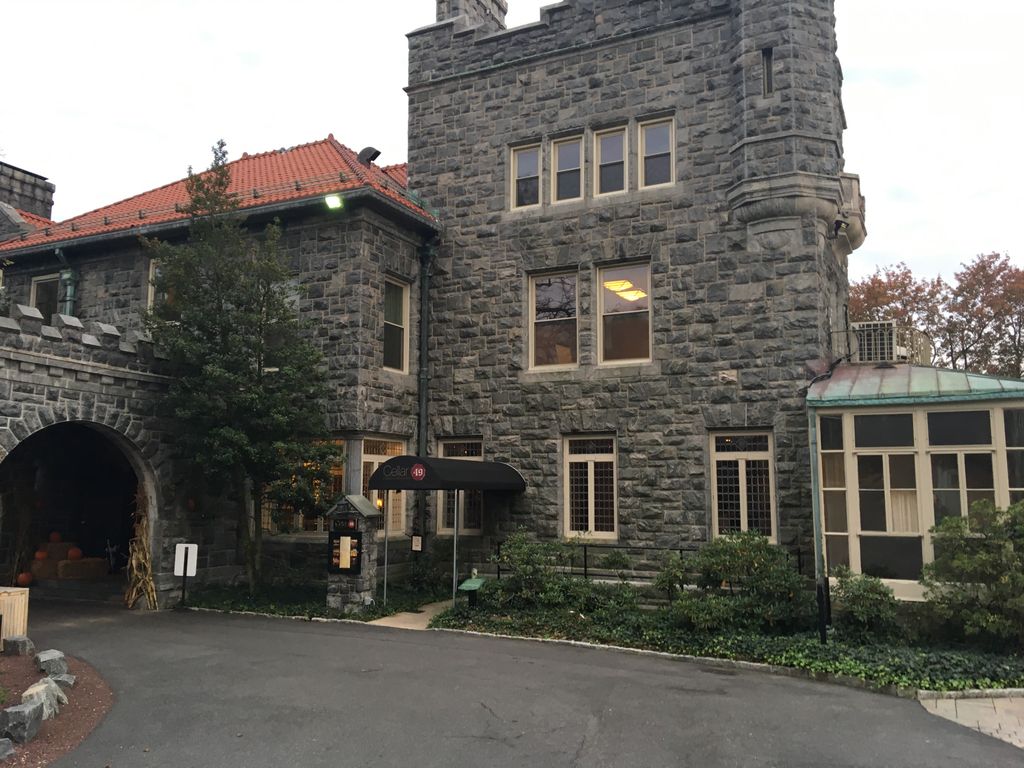 Collectrium's tweet image. Hope everyone has a great weekend. Catch the end of this fall at Tarrytown, one of the must-go along Hudson River #tarrytown #hudson #hudsonriver #newyork