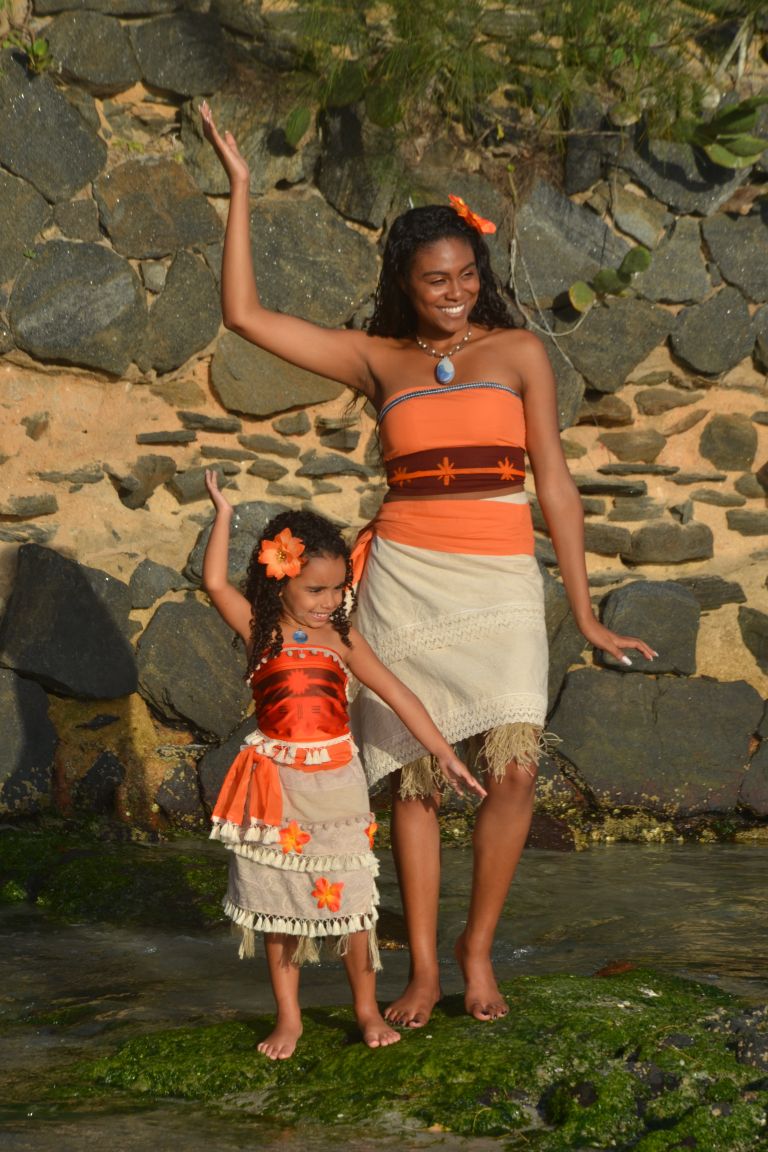 AaraujoPam_'s tweet photo. Achei minha moana mirim #Sofia #prima #moanas 😍❤🌴🌺 https://t.co/VSLQUlCbO6