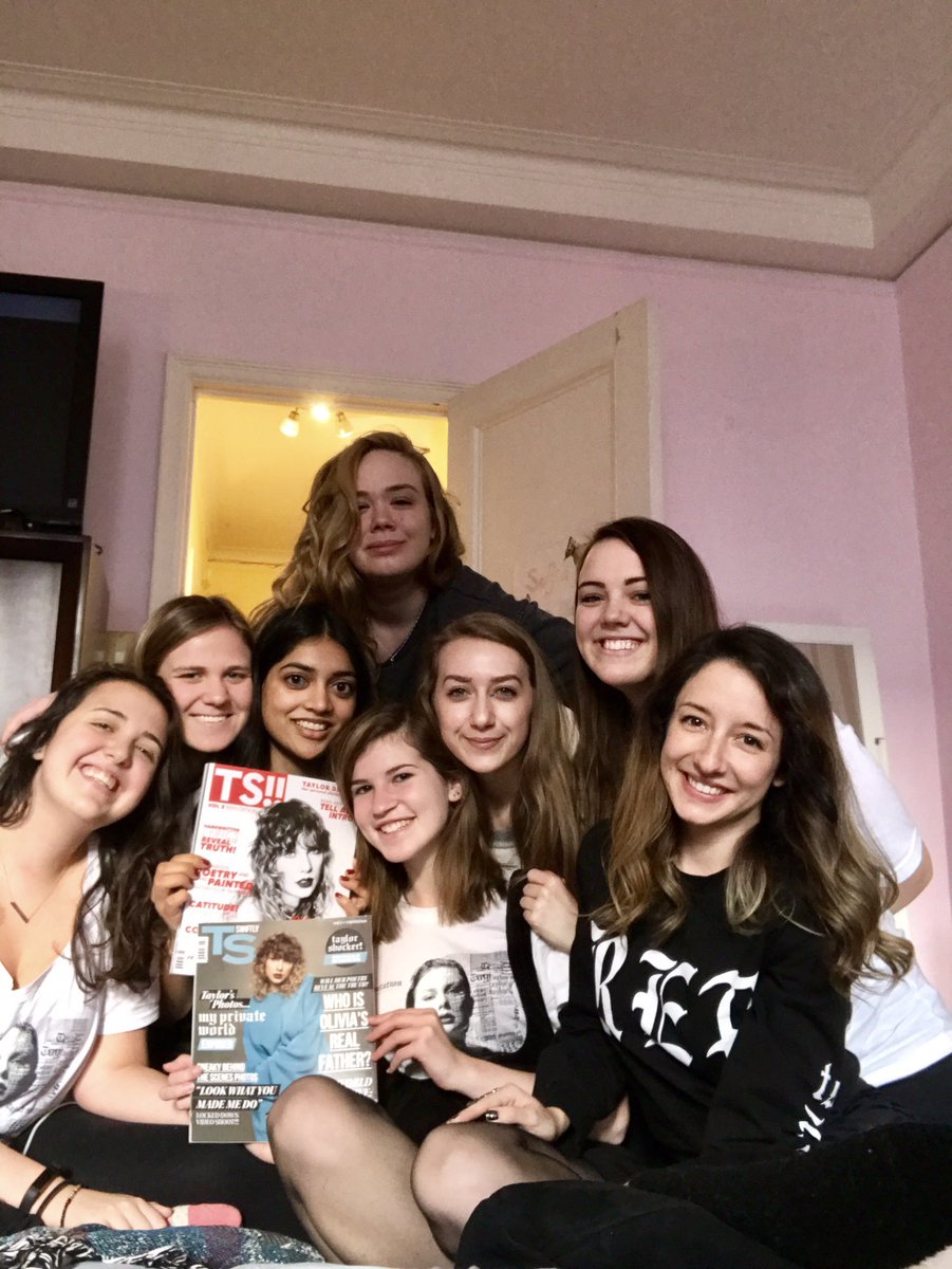 indierecord's tweet photo. at least i did one thing right✨ @taylorswift13 #reputaylurking #reputation #taylurking https://t.co/d4WHfZ6SNb