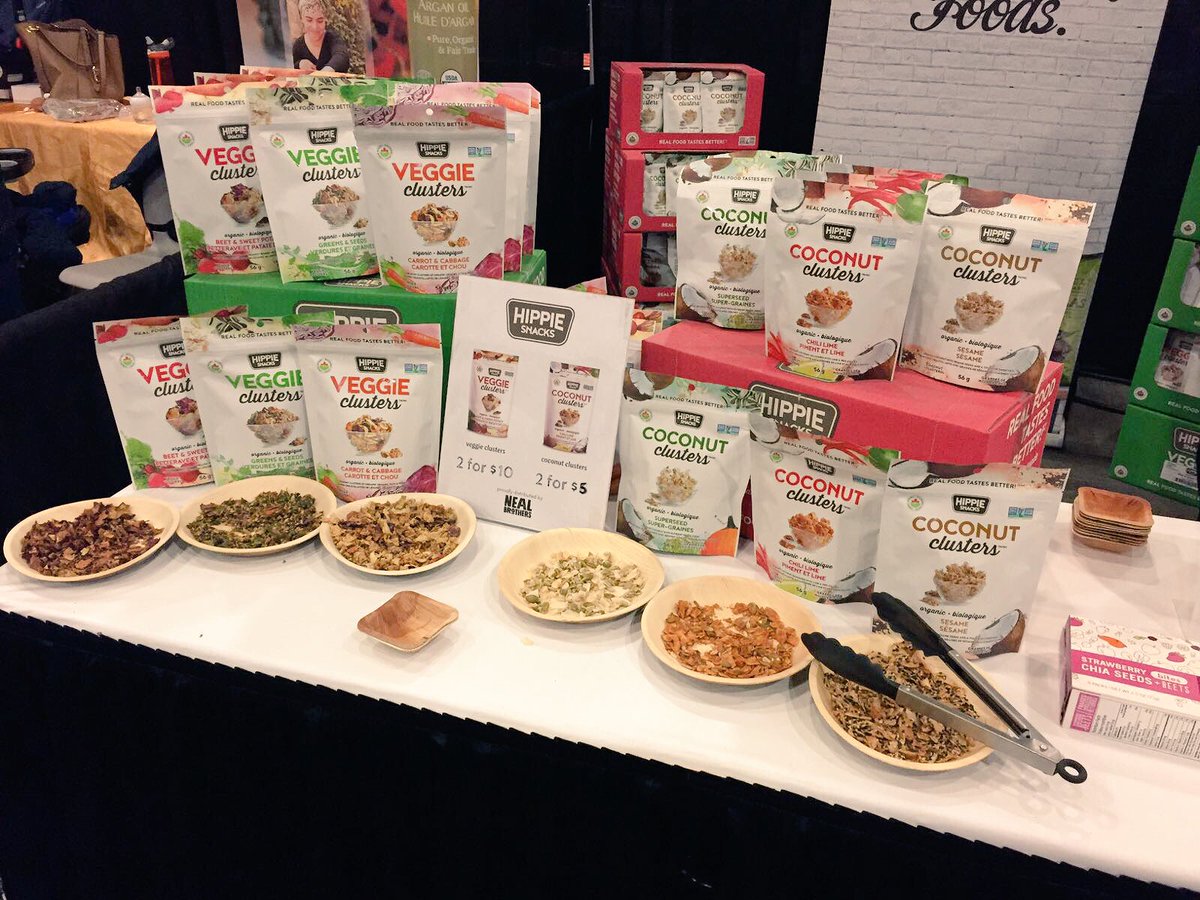ecodinnerwareon's tweet photo. Did u go by the @nealbrothers booth to try these great #healthysnacks by @HippieSnacks? They chose to go green by using our 100% natural #ecodinnerware products at the #livethesmartway expo 2017! https://t.co/EBOcoPjJ5H