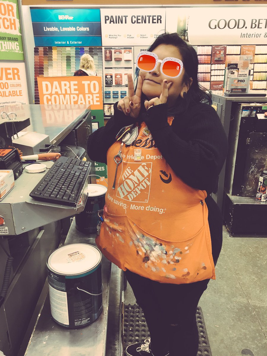 Vanessa looking cute with her Marquee. She's been selling it like a boss! @roberthdumas <a href="/CypressHD6650/">Cypress Home Depot</a>