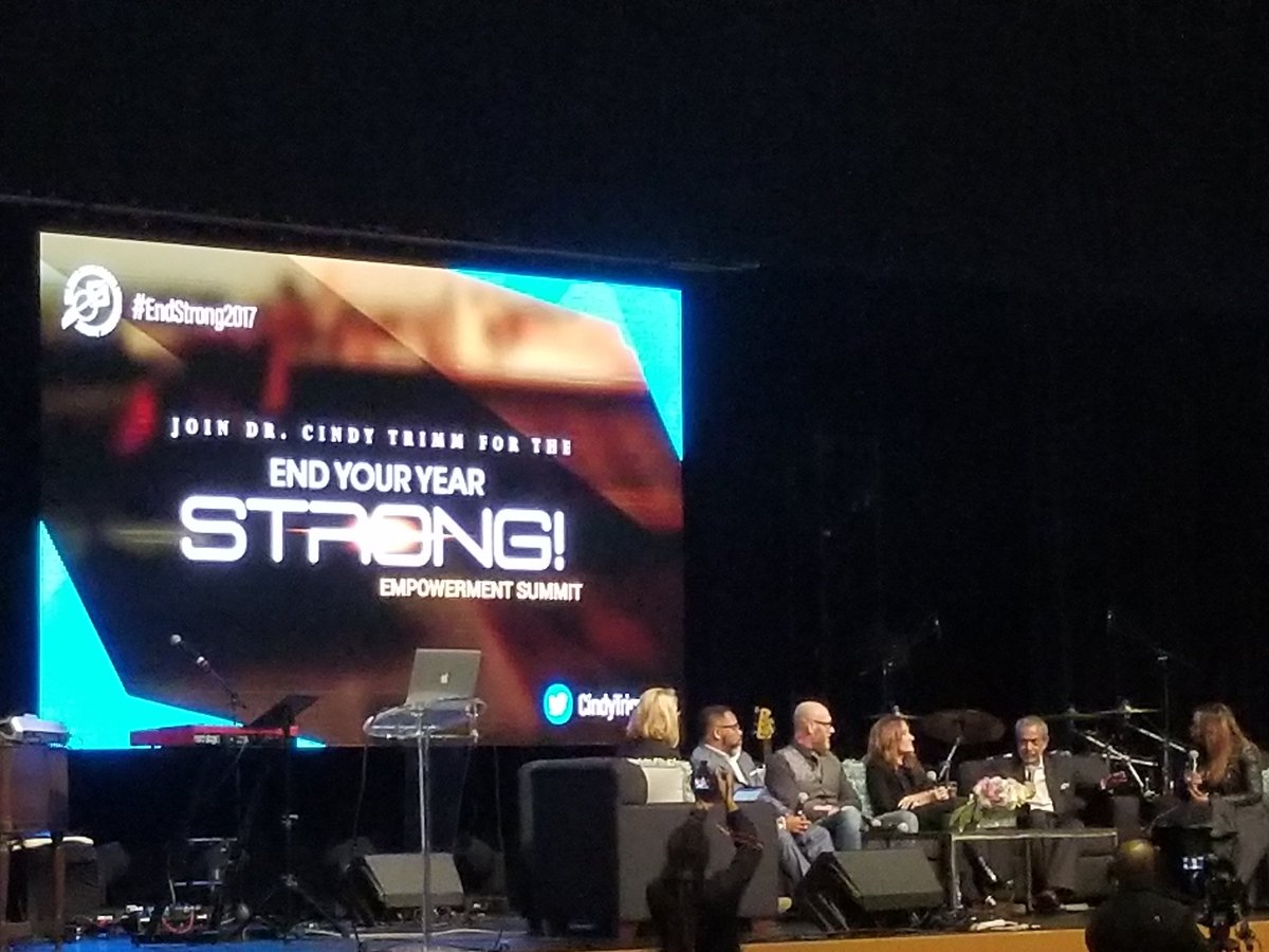 dv_allen's tweet photo. "We must learn the the Law of Priorities...to learn the difference between the people that need you vs the people that deserve your time." - @catchthevizion 
@cindytrimm #EndStrong2017 #EYYS2017 #Atlanta https://t.co/UfwnURWBgX
