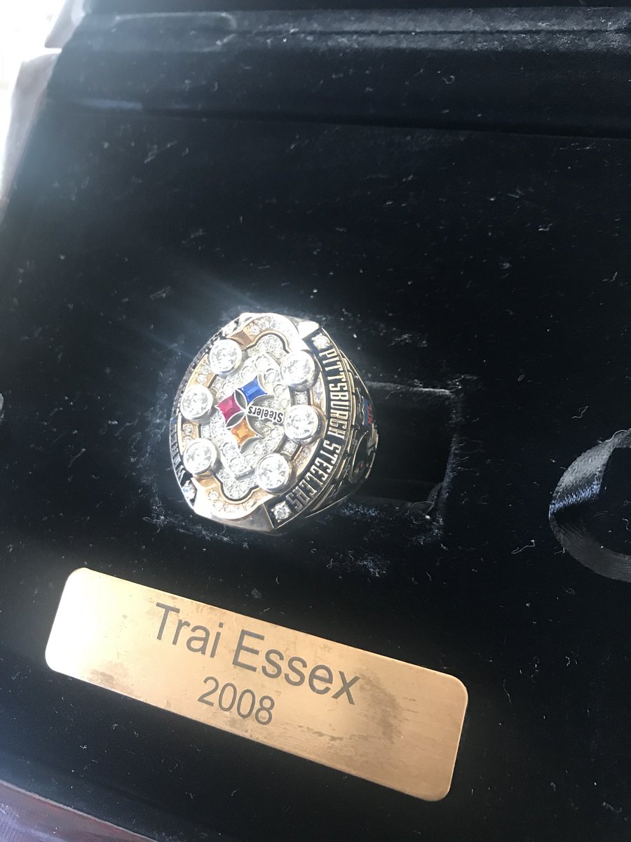 TraiDay79's tweet photo. Where are all my members of #SteelerNation in Indy?!  Cmon on out to the @NickelPlateBar from 6:30-8 tonight for a Steelers Rally!  @SteelersUnite will be there and I will be signing autographs and taking pictures!  Will be bringing the hardware as well!  See you guys soon! https://t.co/XZKVRIPRdy