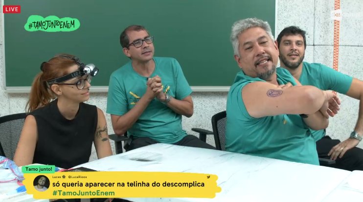 descomplica's tweet photo. VAI TER TATUAGEM MALFEITONA DE MITOCÔNDRIA AO VIVO! #TamoJuntoNoEnem ao vivo https://t.co/VyipJwgiNc https://t.co/Klh6nv7wGh