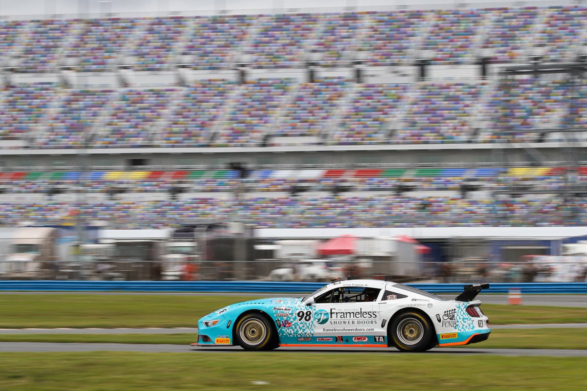 GoTransAm's tweet image. @ErnieFrancisJr and @TonyBuffomante victorious in @GoTransAm Finale at @DISupdates Tim Kezman takes TA3, @tnapier60 grabs first win of the year in TA4

gotransam.com/news/Francis-a…