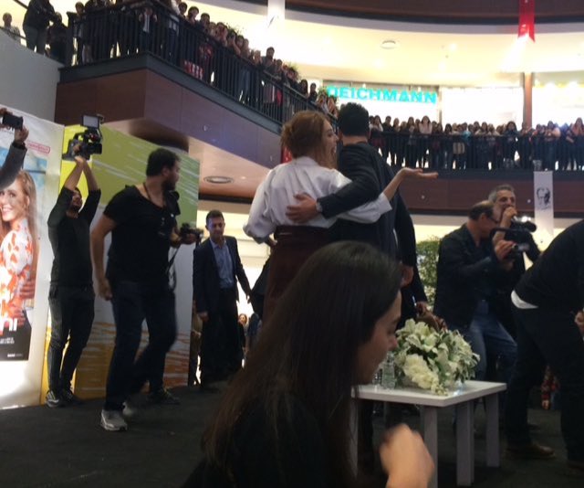 Enverim_Kaleli's tweet photo. Çok seviyorum seni❤sevdiceginin üzerine titreyisin,her firsatta yanına sokulusun,o güzelmi güzel aşkını öyle hissettiriyosunki o kadar yani😍 https://t.co/OSkOw2Ycof