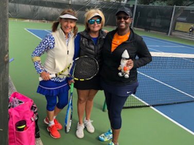 Beckiwor's tweet photo. USTA mixed  sectionals ladies! # USTA Tennis https://t.co/YEHlgzeCCK