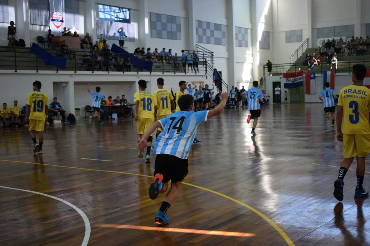 #Asunción2017🇵🇾Sudamericano Menor | 5° fecha | 5' 2T | Torneo masculino | 🇦🇷 Argentina 18-14 Brasil 🇧🇷