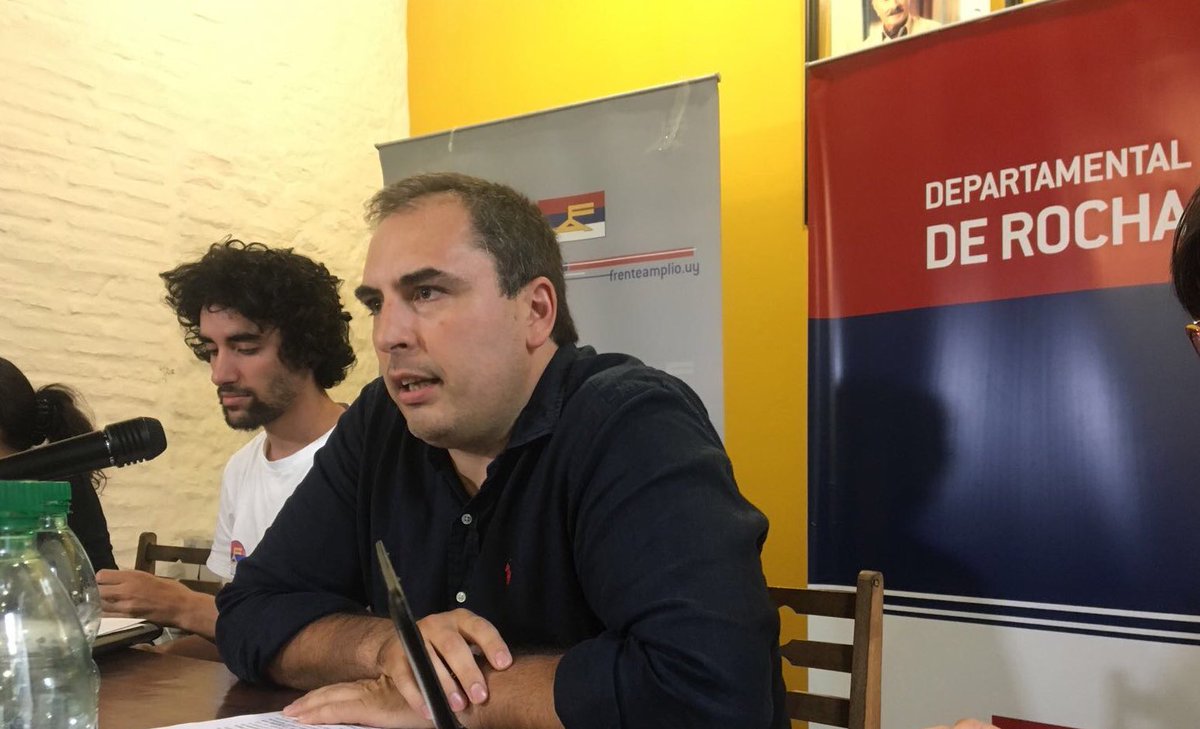 Frente_Amplio's tweet photo. “Estamos atravesando el período más largo de crecimiento económico en nuestro país desde que hay registros” reafirma @pabloferreri en #DecoFA Rocha https://t.co/gww1aDfrJG