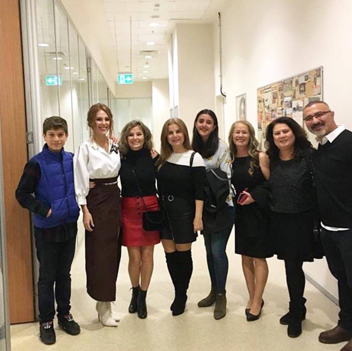 Enverim_Kaleli's tweet photo. Zaafim olan aile 💕 kalplerine , duruslarina , yaklaşımlarına ayrı ayrı 🌹 çokça maşallah 🙏🍀

#ElçinSangu https://t.co/LROnHn1ZfN