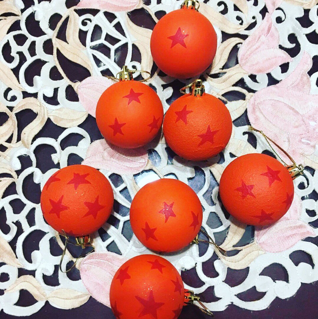 Imginart3's tweet photo. Esfera jumbo de #goku y paquete de 7 esferas de las #esferasdeldragon #pintadoamano , no te quedes con las ganas, pregunta por las tuyas. https://t.co/PBURcYtKXt