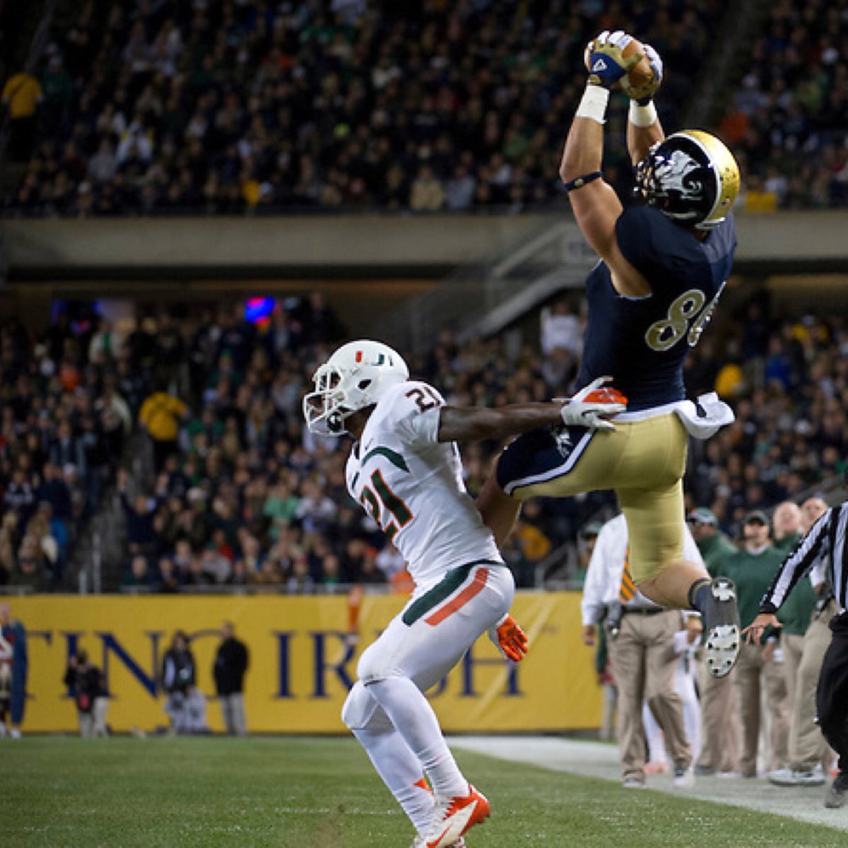 tylereifert's tweet photo. I see this ending the same way it did last time. #GoIrish ☘️ https://t.co/u6v60ubNyg
