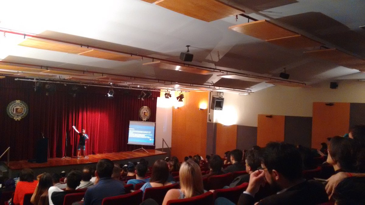 natavieito's tweet photo. Rodrigo Ferreri de #Ecodiem en #EmprendeDay #Emprender https://t.co/gJ2Usyf5fN