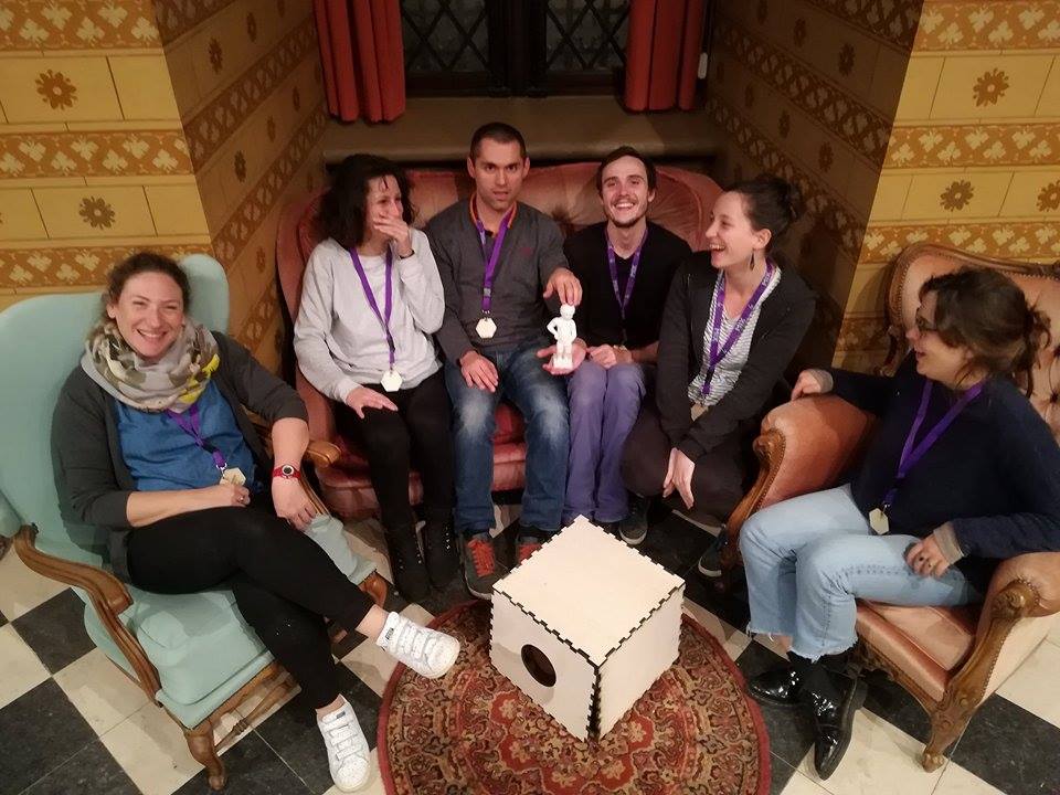 Museomix_gowild's tweet photo. Little picture of the team... Slowly the end of a veeeery productive DAY2! @Museomix_gowild @Museomix @MuseomixBE #nottired #excited #stillaveryfewthingstodo https://t.co/WLyURv90aU