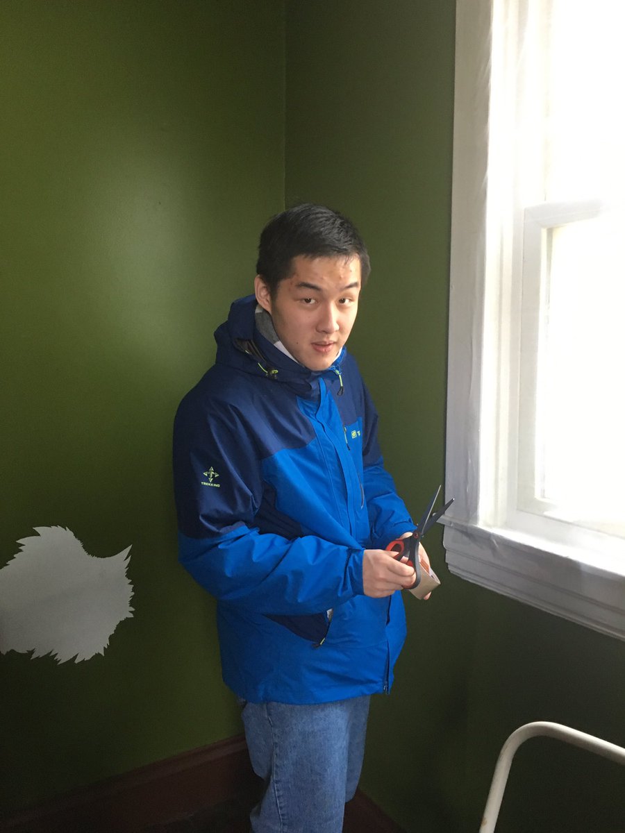 MollyBPrince's tweet photo. The Student Senate @Collegiate1915 insulated 30+ windows for 3 families today with #ProjectWarm! These kids care & make change happen! https://t.co/MCzrZbbvbq