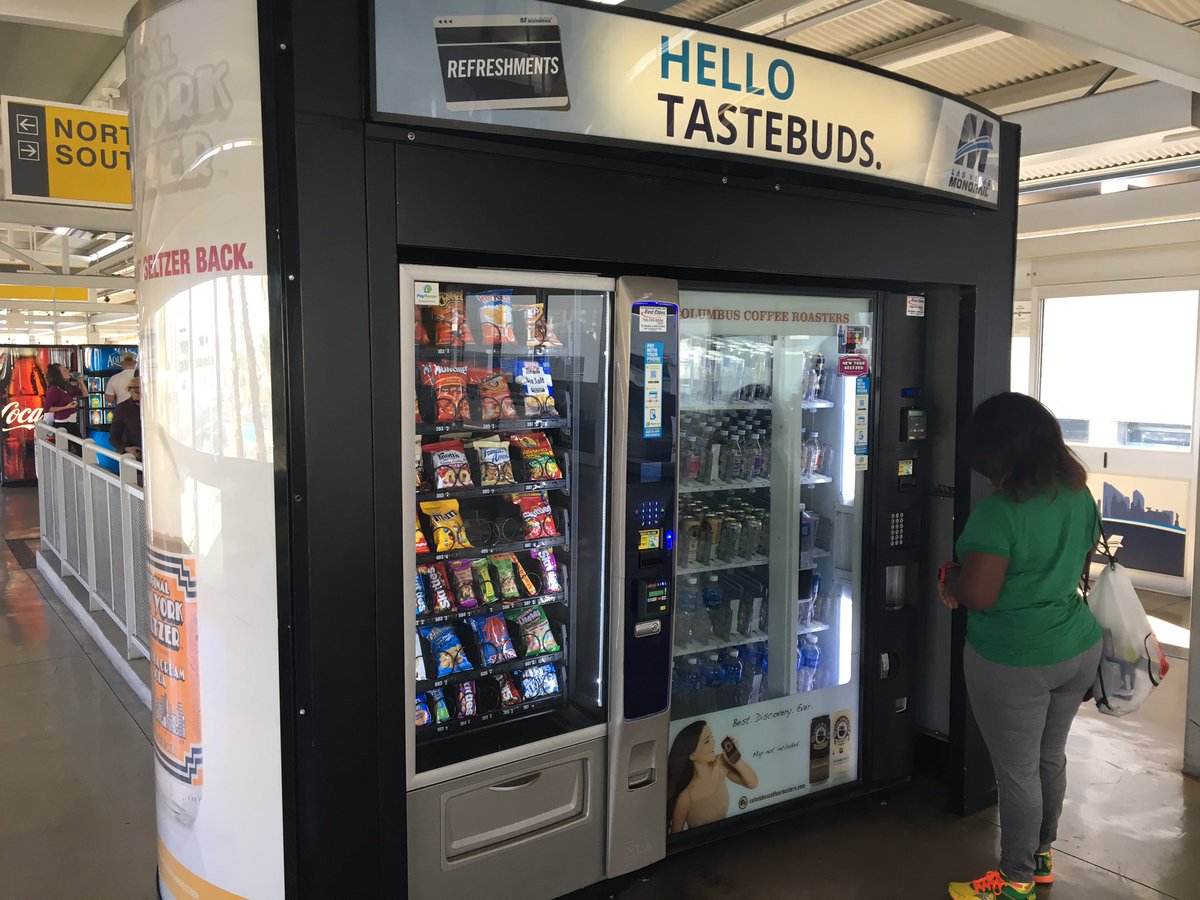 SlackersRunning's tweet photo. @satya_moorthy you should visit the Las Vegas version of mass transit....think they value service more than back home https://t.co/fKvENz54O7