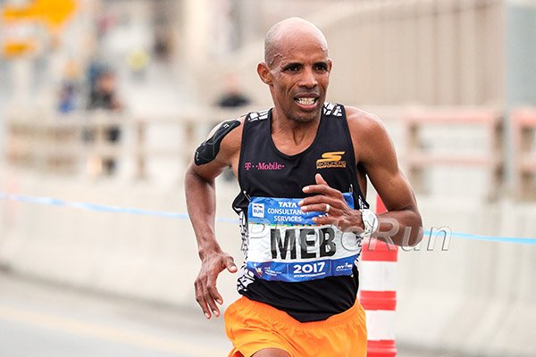 RunBlogRun's tweet photo. Even with the stomach distress (think Linda Blair, Exorcist, just no head spinning), @runmeb ran 2:15:32 for 11th. No excuses, whole deal was finishing for his fans, and the Big Apple, who has given him so much. #tcsnycmarathon, #bostonmarathon, #skechersperformance, #GOMEB https://t.co/5QsBC5NFYx