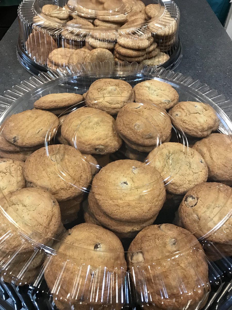 SalineXCParent's tweet photo. XC banquet tomorrow! Come celebrate our runners! Meet &amp; greet @2:30, festivities @3pm. And we’ll have cookies. @XCSaline @SalineGirlsXC https://t.co/N94BsyoxDI