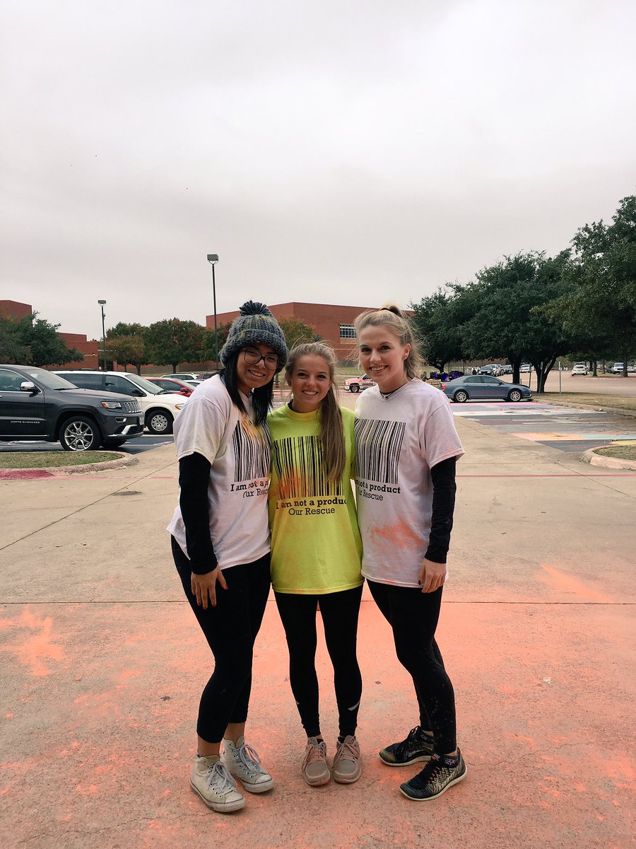 EBegley33's tweet image. ❤️💛💚💙💜 huge shoutout to everyone who came out to help our fight against human trafficking!! #OURrescue #colorrun2017