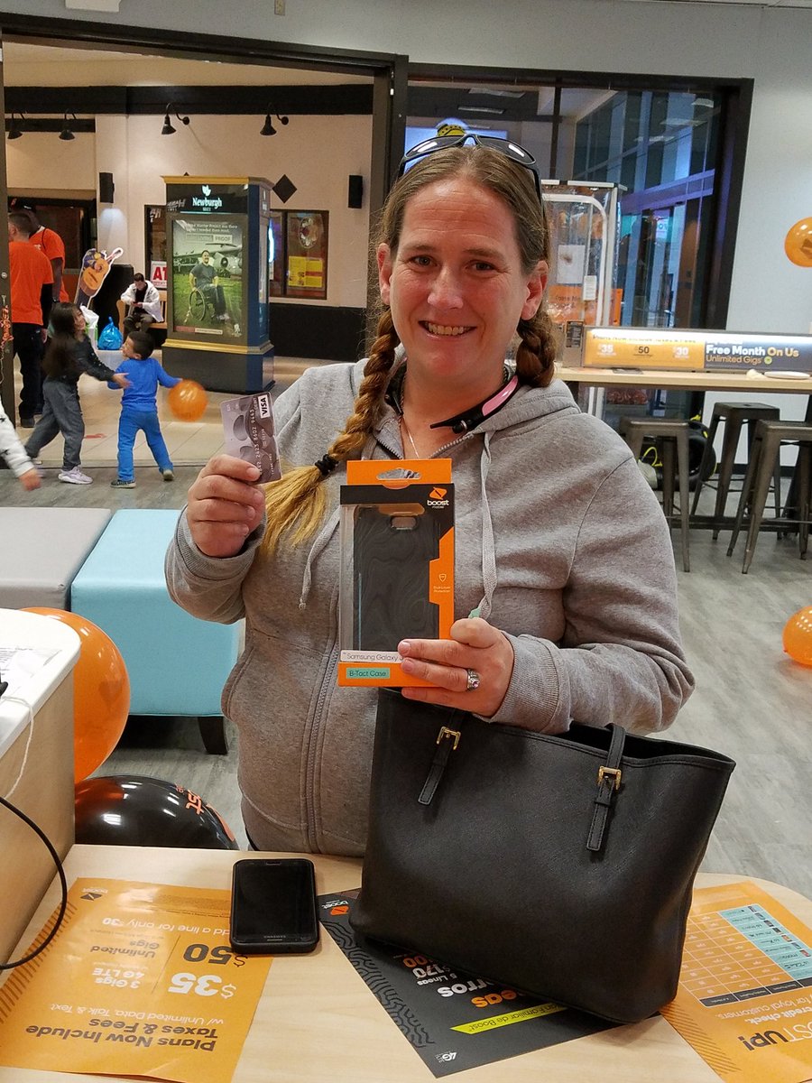 Boostnewburghny's tweet photo. Won a 25$ gift card and spent it on boost accessories!! Got to love it! https://t.co/sMvQYh61TB