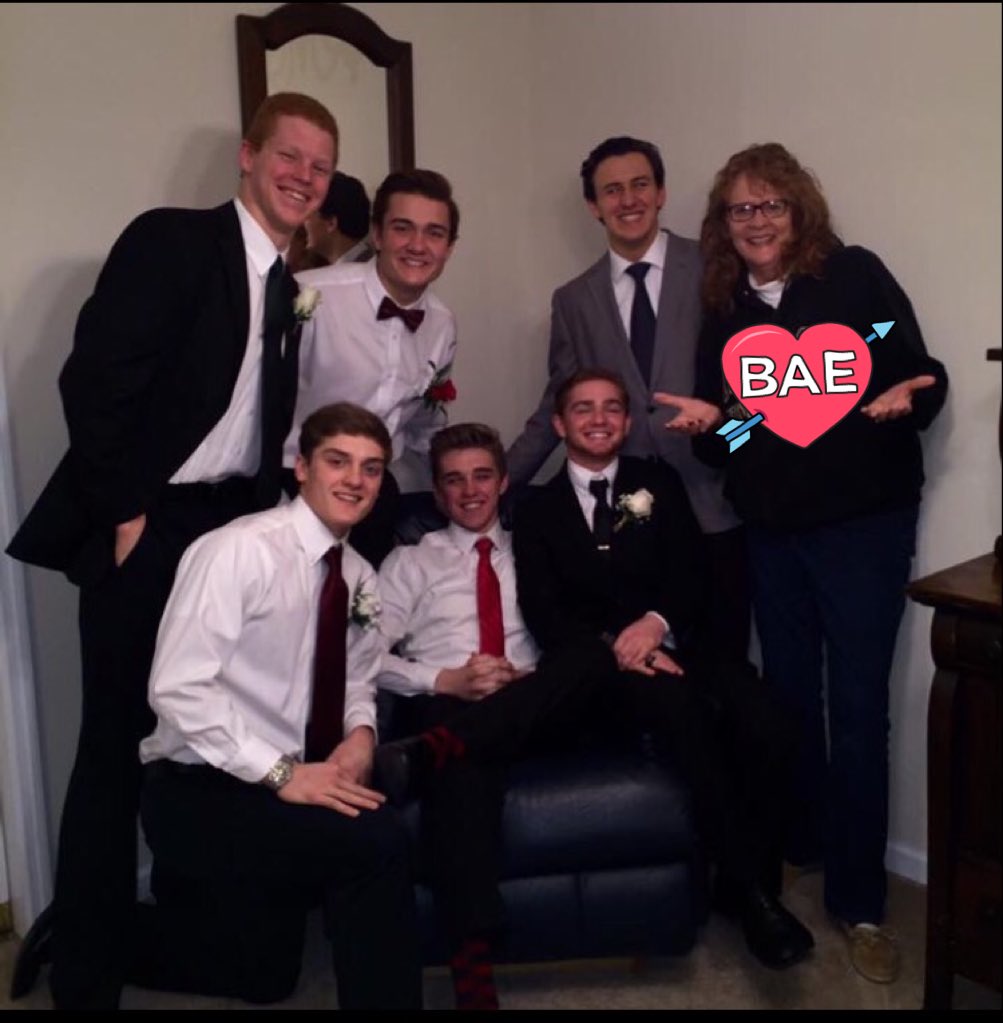 Ericgerstein15's tweet photo. @jake_dasnake happy birthday to the freshman year wrestling partner 😂 hope MO state is treating you well brother https://t.co/mwsOgExF4R