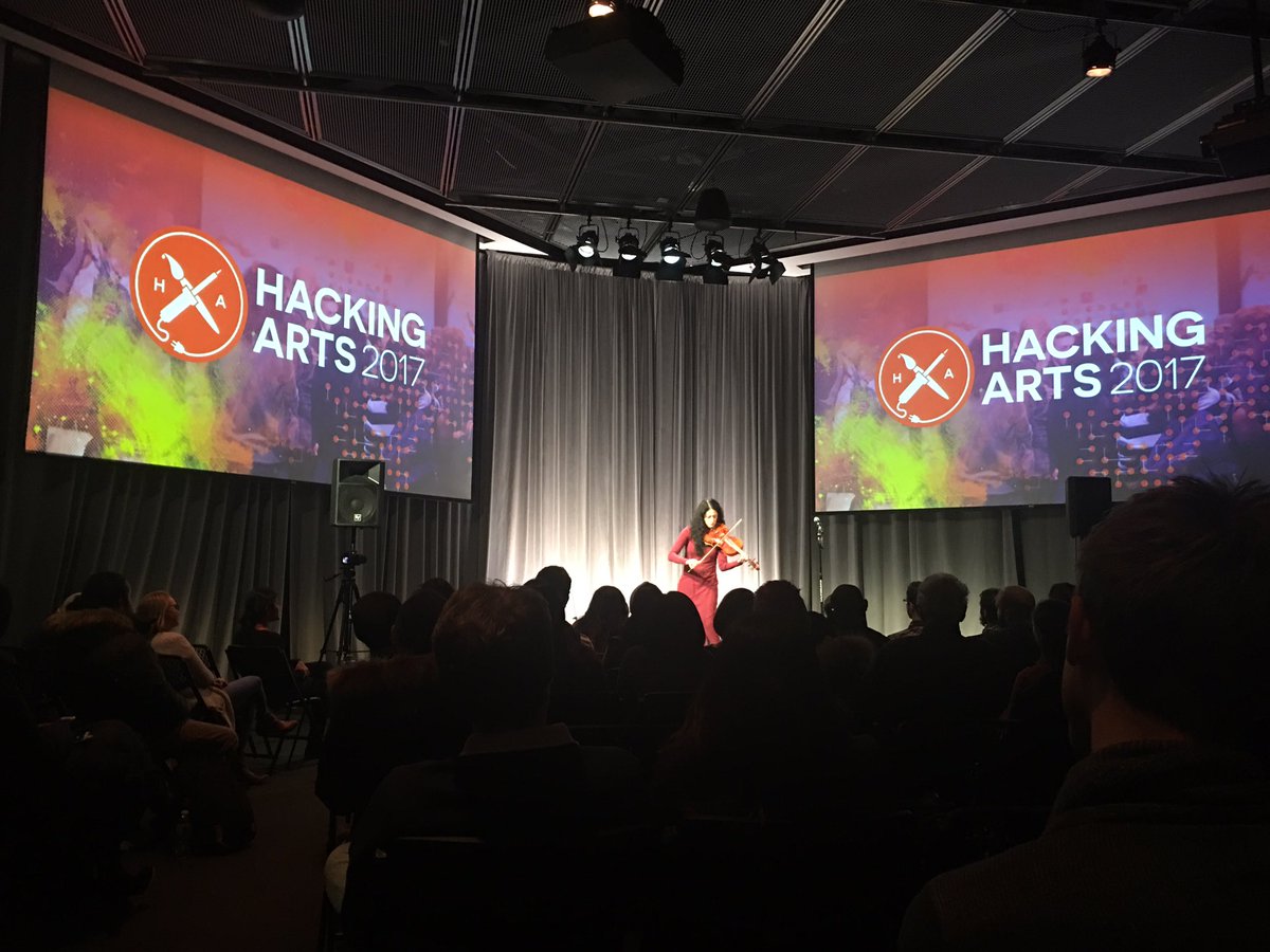 davidblake100's tweet image. Amazing new experience for me at the intersection of art and AI. MIT has everything @MITHackingArts #Hackingarts2017