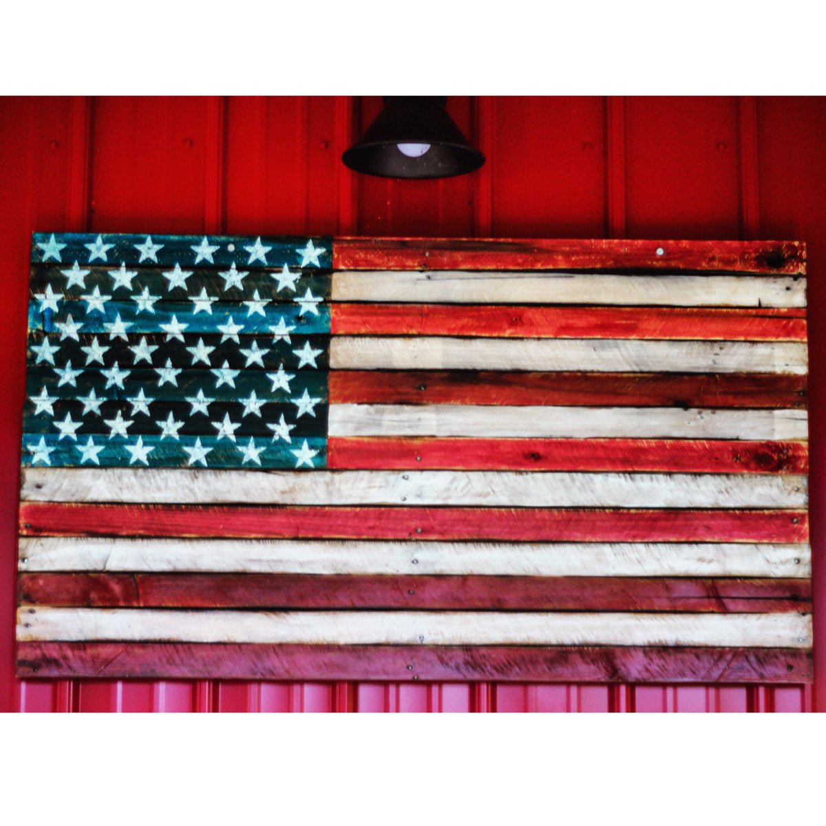 On this day and everyday, Thank you Dad, Grandpa, and all Veterans who have sacrificed and fought for our great land.  #honor #freedom #americathebeautiful #welcomehome #marines #army #airforce #navy #coastguard #nationalguard #veteransday #honorthosewhoserve #redwhiteandblue
