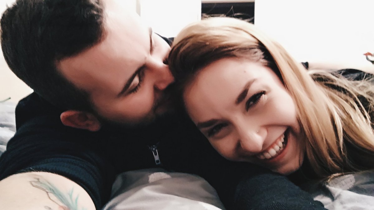 BaruSuomi's tweet photo. Úsměv prej sluší každýmu. Teda kromě mě. Ale zas je upřímnej. #smilevember nebo spíš #laughvember? https://t.co/D1nxL3uLSF