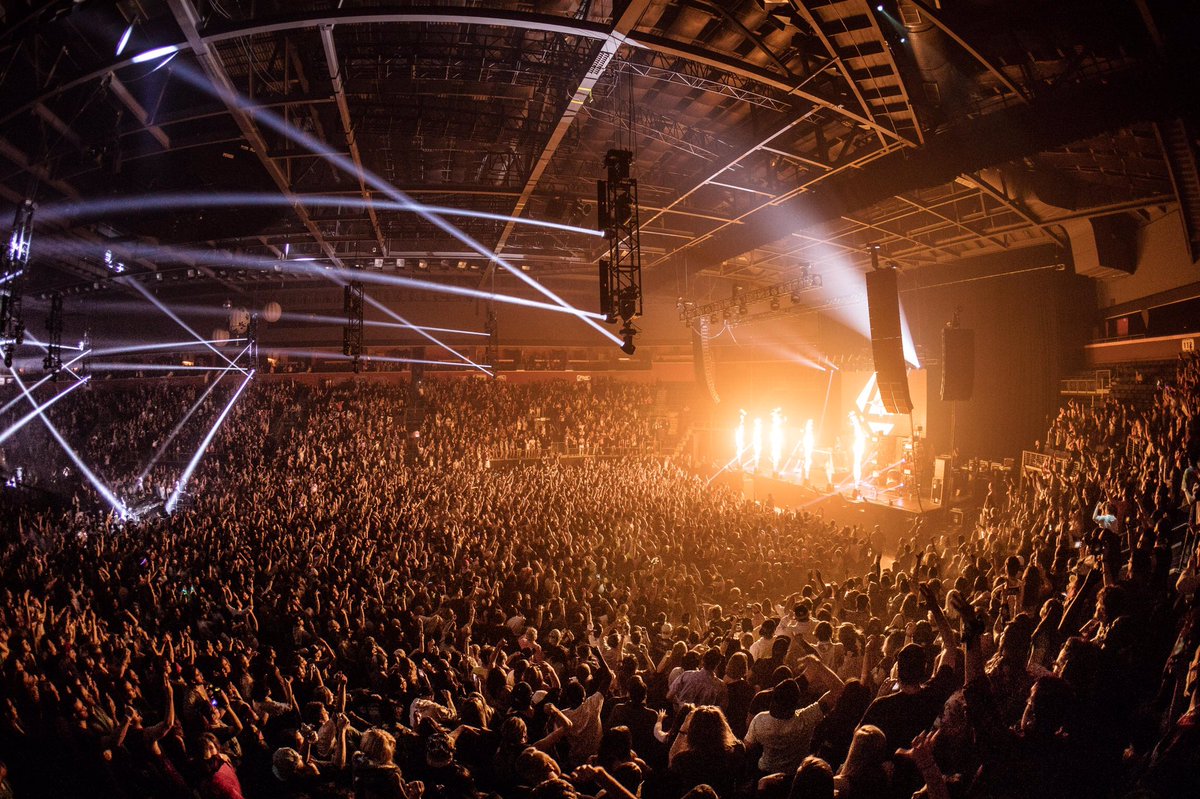 ILLENIUM's tweet photo. In complete awe. Couldn’t imagine a better place to start the awake tour denver. Got pretty emotional playing that set last night. ❤️ u guys https://t.co/LOIKmV8USC