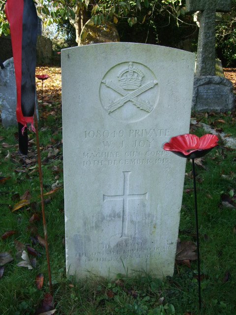 AppledoreHist's tweet photo. Private W J Joy is today's Appledore hero. He was a member of the machine gun corp and died on 10th December 1916.  He lies with other comrades in St Peter &amp; St Paul's church. #WW1 https://t.co/pCxmjM8rRQ