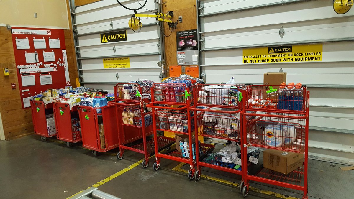 Filling the floor for Q4! #298tubchallenge #fill the floor #1957  <a href="/libbyhume/">Libby Hume-Gaspar</a> <a href="/vinhreecenguyen/">Vinh</a> <a href="/JaxBackes/">Jackie Backes</a> <a href="/MindyReher/">Mindy Reher</a>