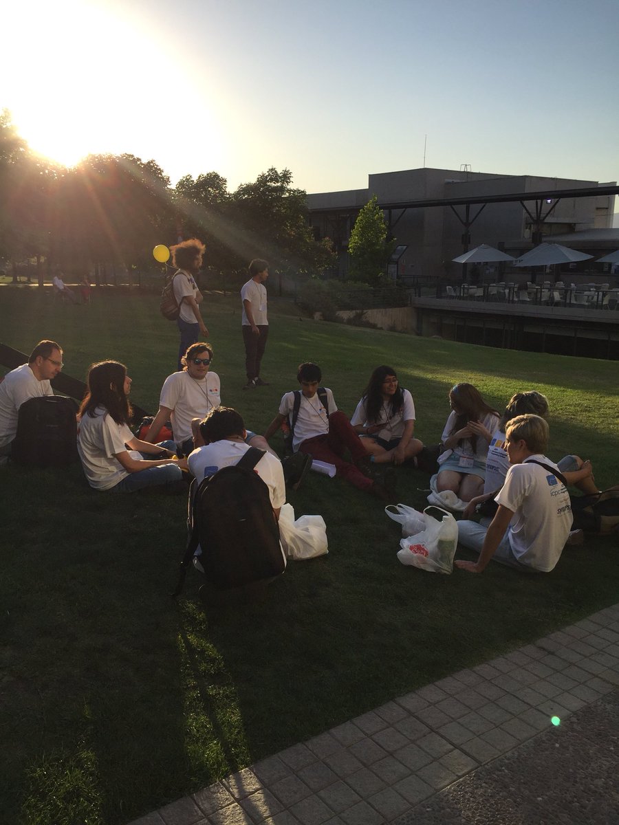 ICPCChile's tweet photo. Se acabó la competencia ! #icpcstgo https://t.co/xr7IXy6RE1
