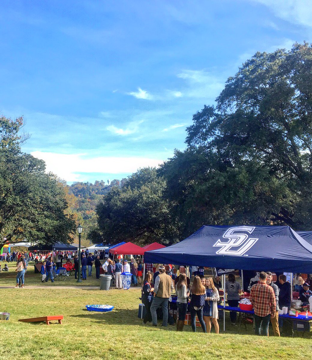 amiknight's tweet photo. Thankful for this place! #suhomecoming17 #samforduniversity 
#GoBulldogs https://t.co/VLVWipOT9h