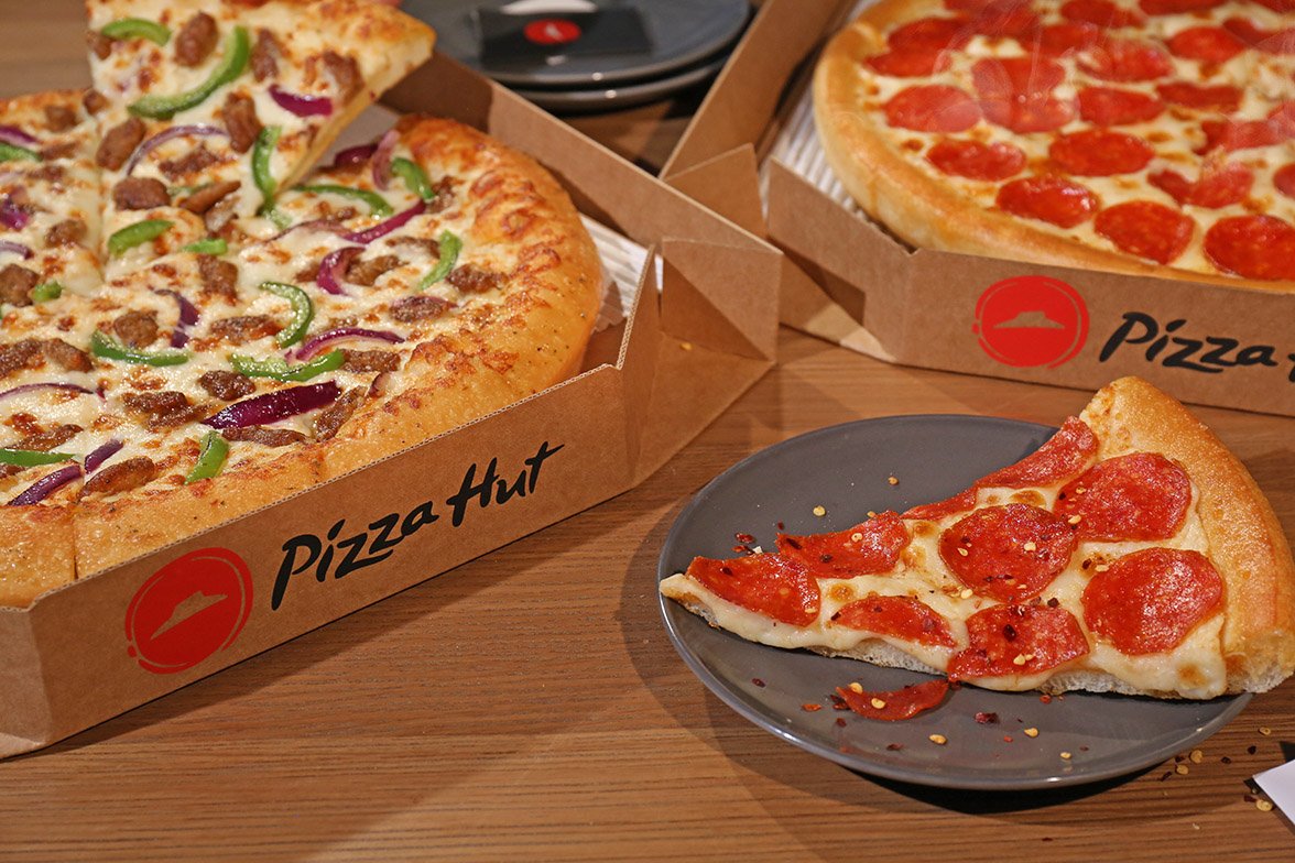 Пицца хат цена. Pizza Hut СПБ. Пиццерия хат. Пицца хат пицца. Пицца нут.