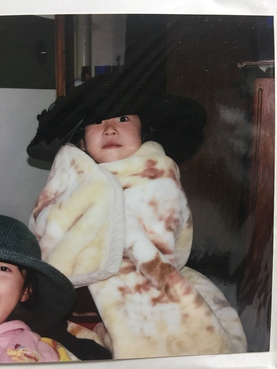 chikubasu37's tweet photo. たまの生まれた時から荒���の魔女説

#前世は荒地の魔女説 https://t.co/dTpMRsRjOU