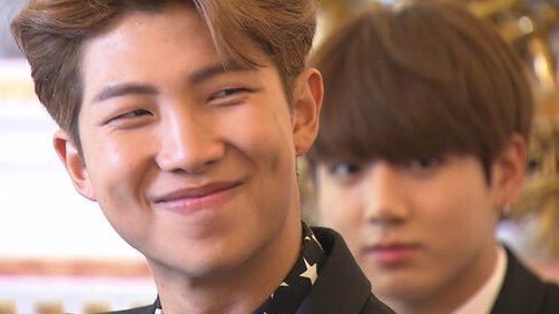 sceneryfortae's tweet photo. there’s always a Kookie behind Namjoon https://t.co/BYGXW6O3nO