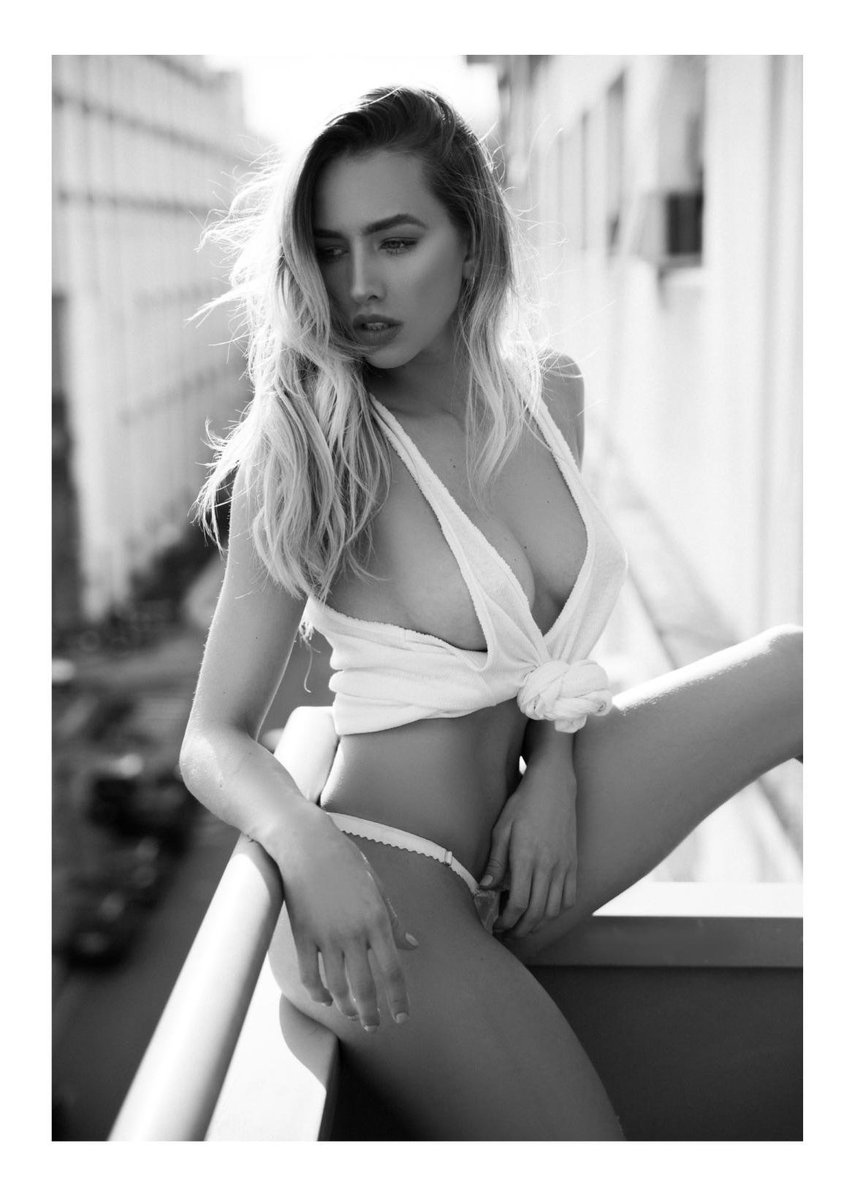 SupermodelWiki's tweet image. #BelenPouchan

supermodelwiki.wordpress.com 
#supermodel #sundayedition #swphoto