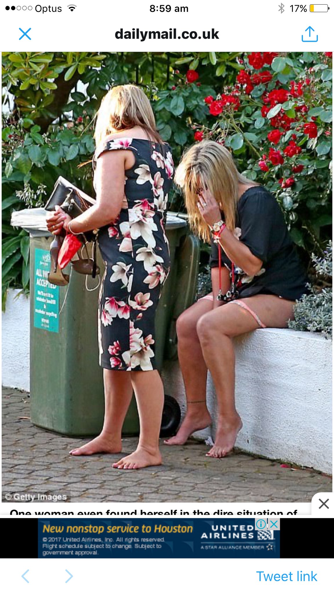 female pee public / X