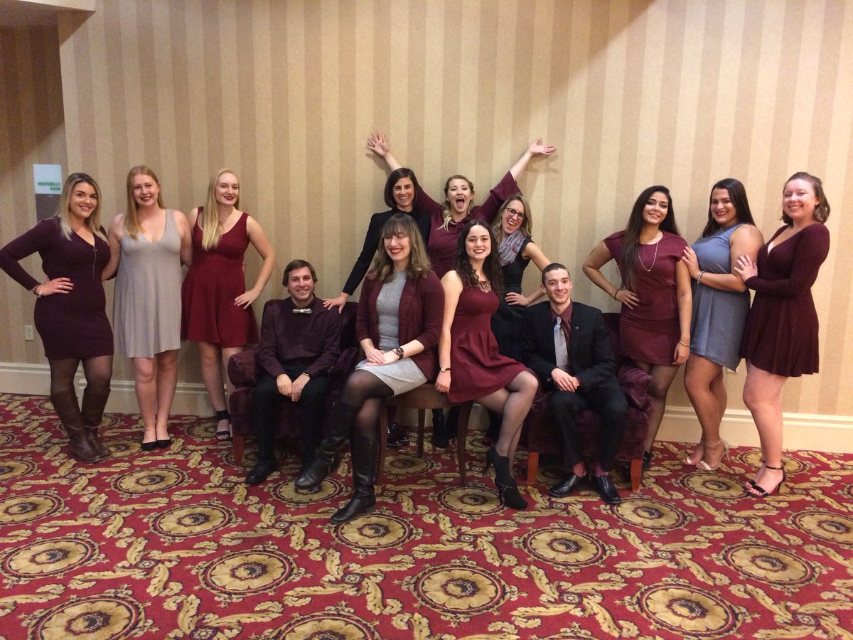 KerrieRF's tweet photo. The love I have for this team. Unreal. #lookingGarnetandGreat #uOttaWow #BeYou2017 https://t.co/g5DM3nqzeK