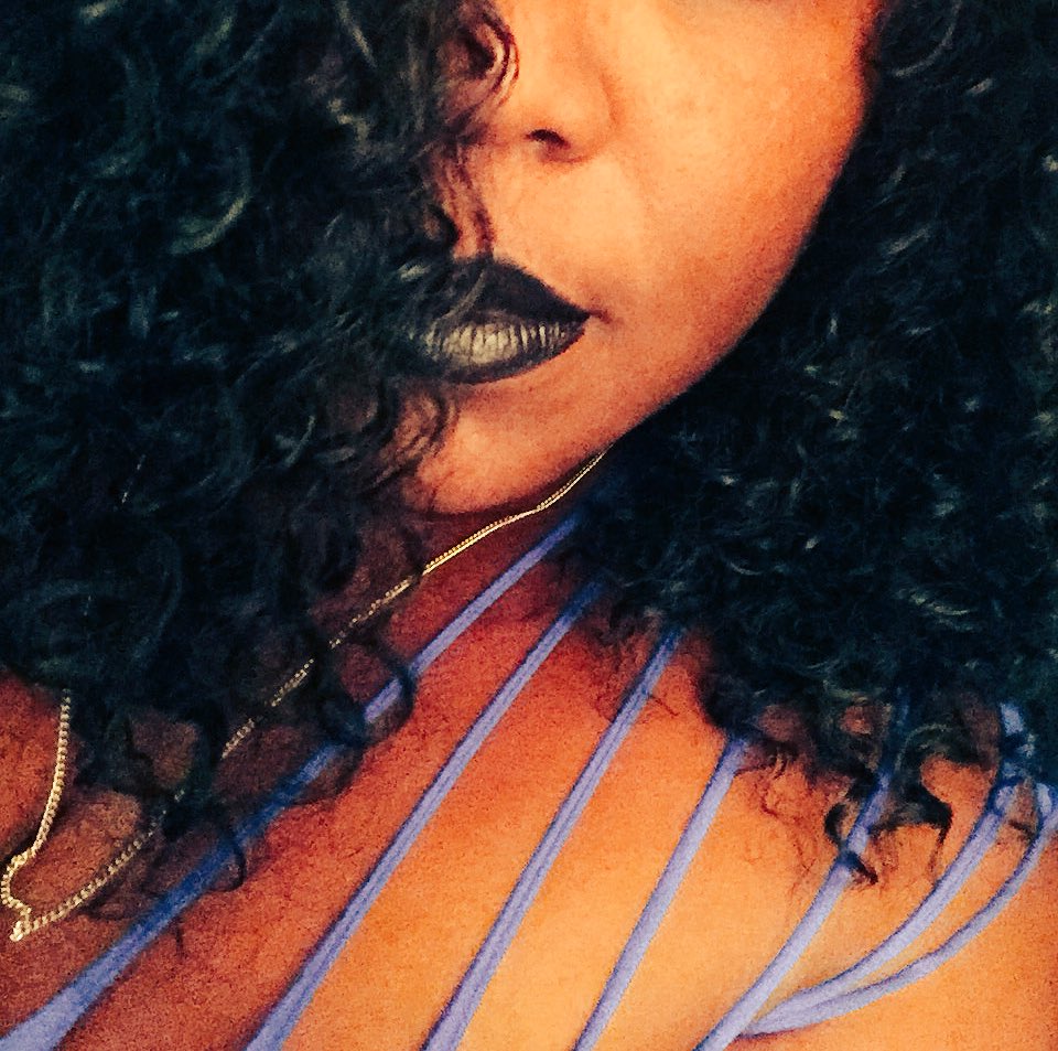 domina_7's tweet photo. Who's treating me to dinner. It's my 🎂 and I'm ready to have fun! You have 1 hour to send $$! #findom #paypig 
P.S. Will possibly consider DM reward for prompt response $Domina7 https://t.co/SHmsrfKhbi