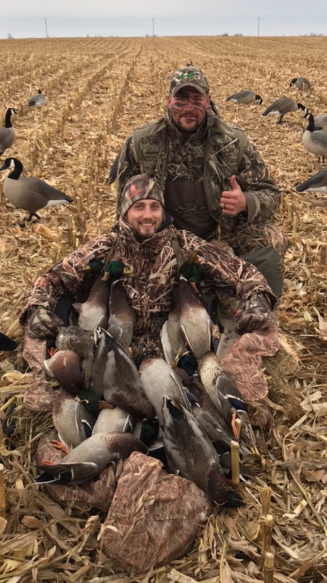 ChopsWaterfowl's tweet photo. Good times with great people #ChopsWaterfowl https://t.co/NCtc9iEeGV