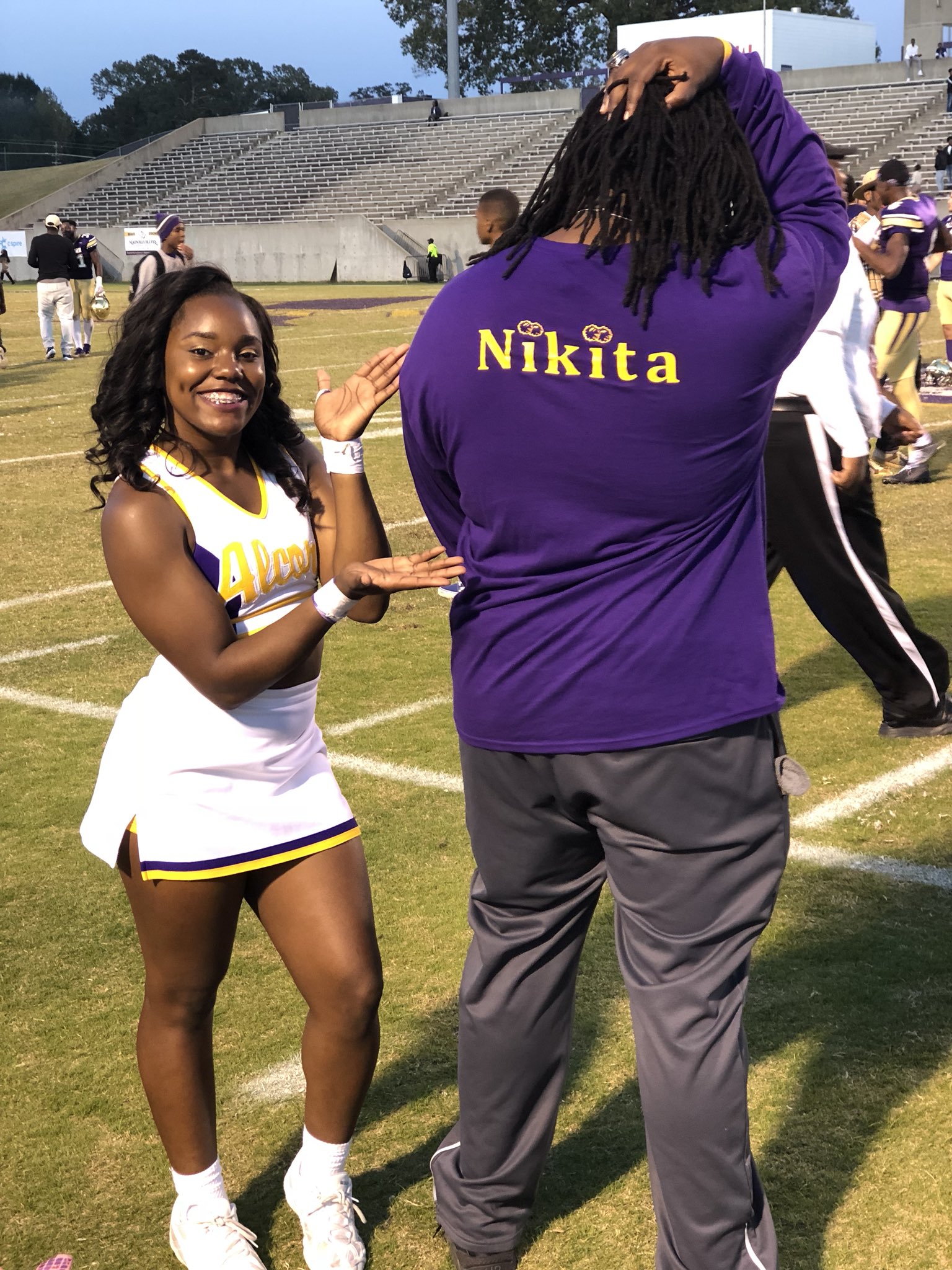 BON STATUS ™© on Twitter "Last home game of the 2017 season went a lil