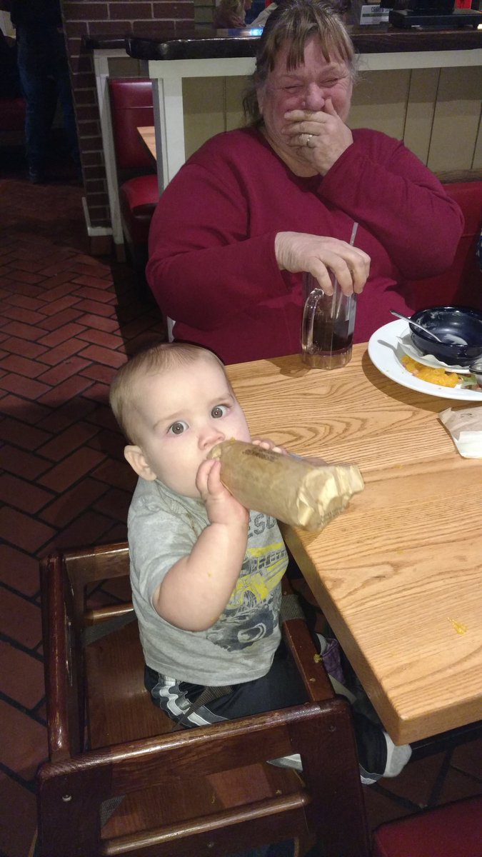 alanctaylor1's tweet photo. Mikey likes Chilis! @KevoBSU @CDu_Chilis @chris_kolin https://t.co/GzQspHNw2X