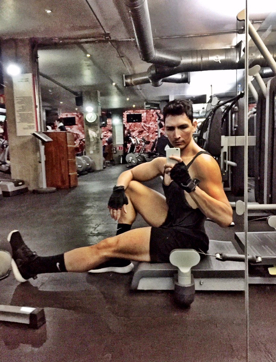 jaimecp17's tweet photo. [ 🤙🏻👊🏻✌🏻] #saturday #fuckingniceworkout #startingtofeellikemyselfagain https://t.co/L4PcINMWga