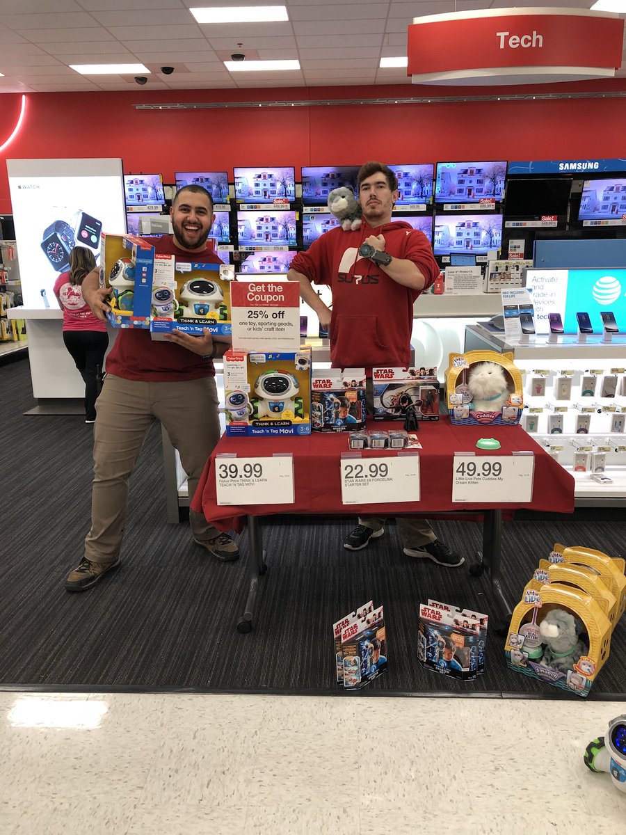 Mazalnassiry's tweet photo. Toy Demo was a success! Toys were flying out of target! Recognition to Electronics TM Mat for his support in this event! https://t.co/nfQdUvAVdF