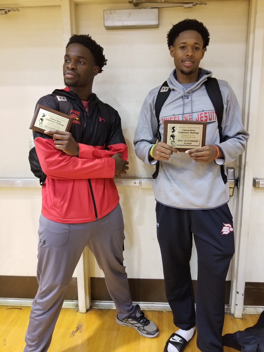 DMVBBAcademy's tweet photo. Oh Well.. @WJU_Basketball Finished The Weekend 2-0 @hay_iAMHigh and @PatMoseh
Rec'd Clarion Classic MVP and 1st Team Honors.. Preston aka McBuckets Is Gonna Be Real Special #DMVBasketballAcademy @#UDesignateMe https://t.co/FpG0SLfp9W