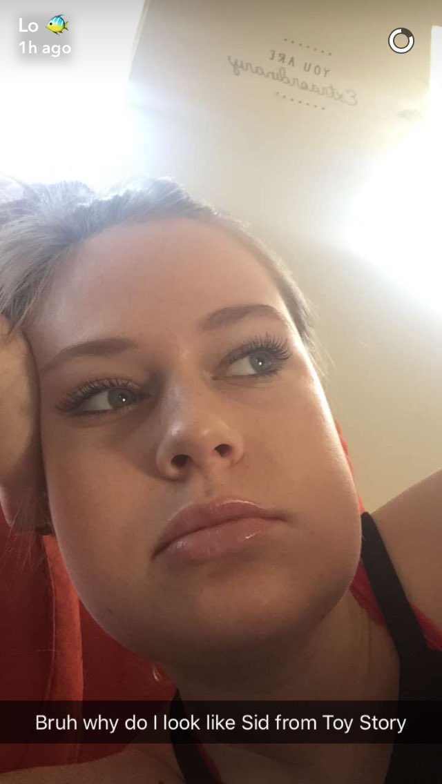 sabybarra's tweet photo. laurel is my favorite snapchat notification https://t.co/WyAbzR2ioJ