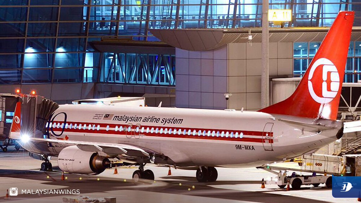 MAS's tweet photo. Travel back in time to 1970 with one of our Boeing 737s adorned with the retro livery! 

Beautifully photographed by @malaysianwings (IG). https://t.co/m8xmlSx8Oh